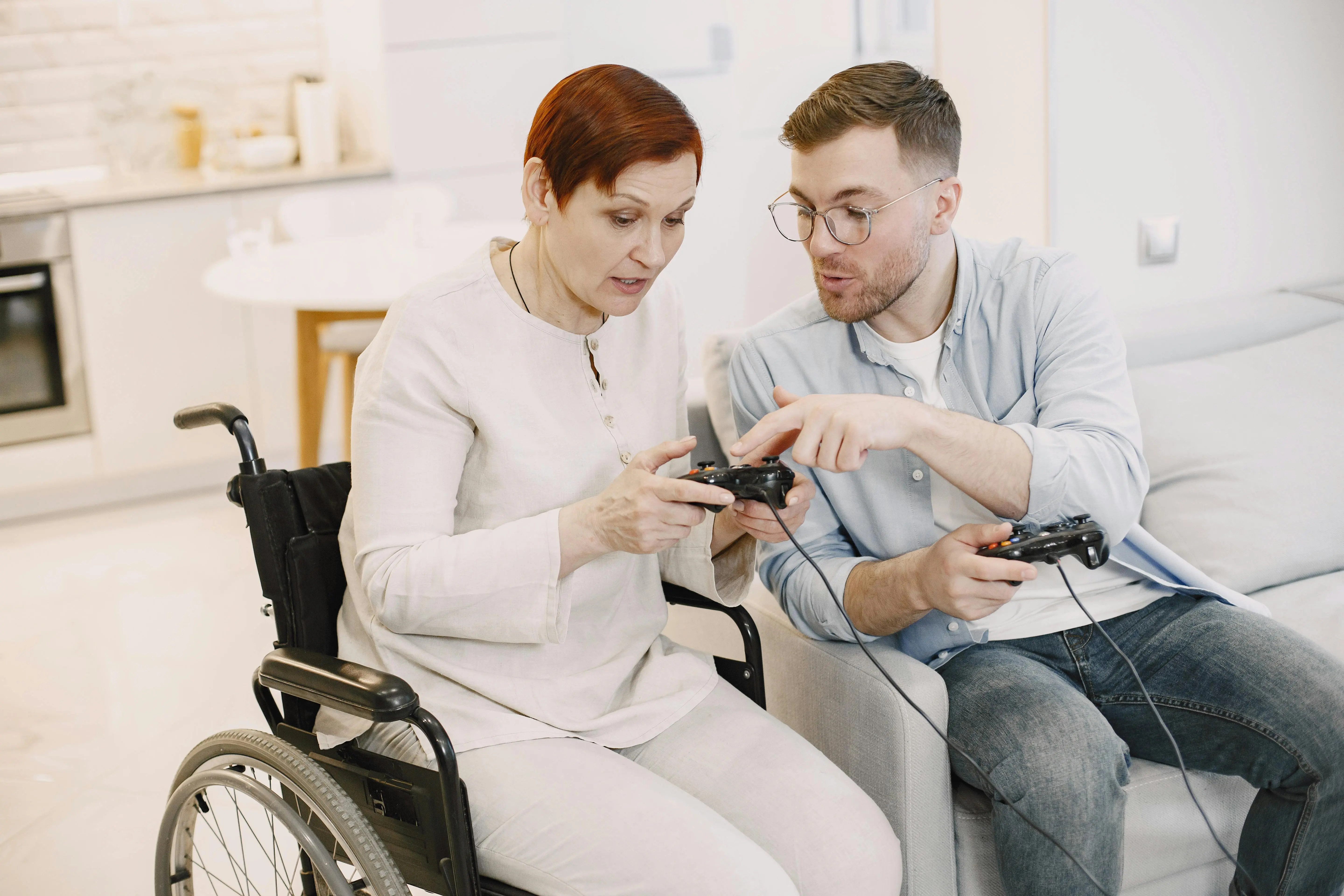 New Smartphone Apps That Help Seniors and Caregivers